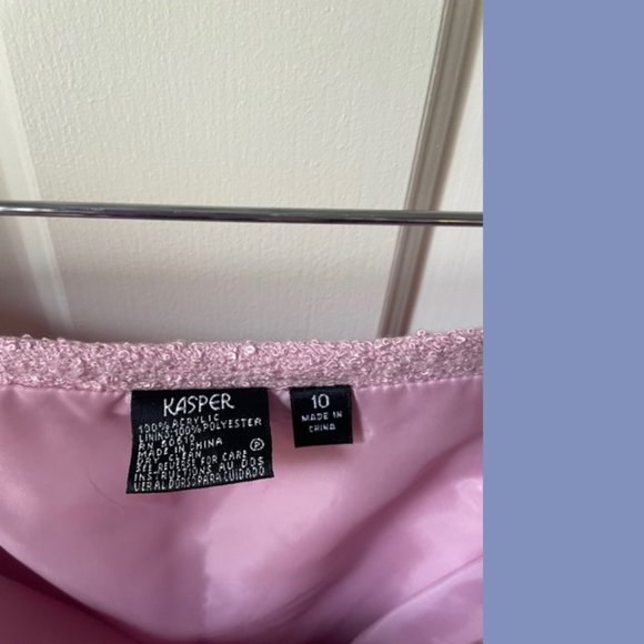 Kasper Powder Pink Boucle 3-Piece Suit - Picture 13 of 15